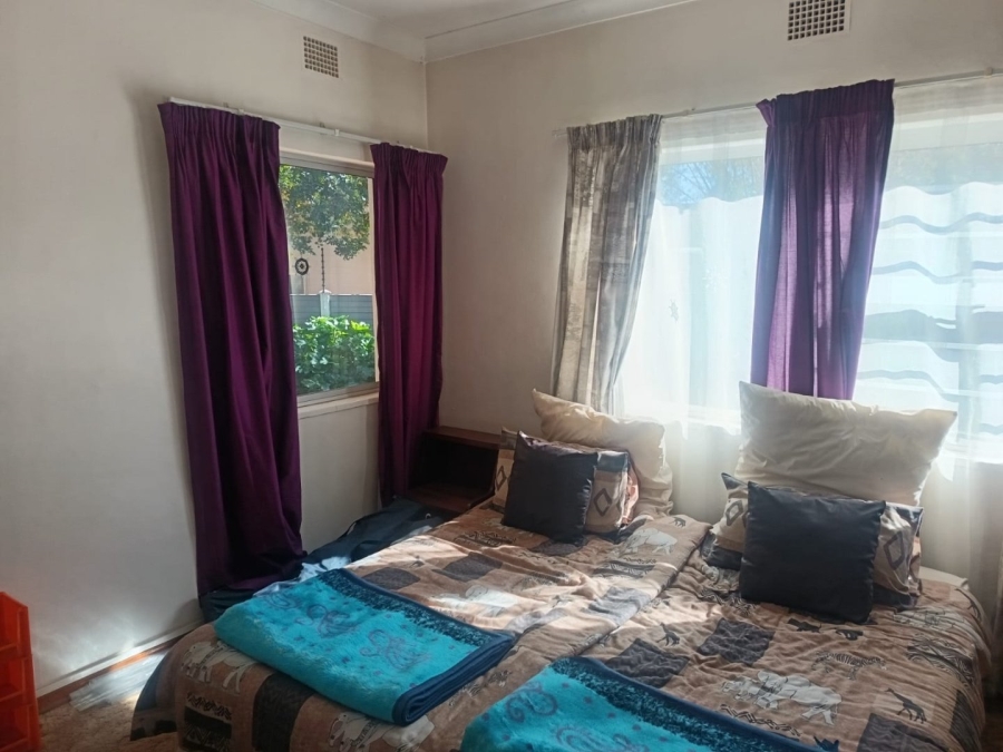 4 Bedroom Property for Sale in Heuwelsig Northern Cape
